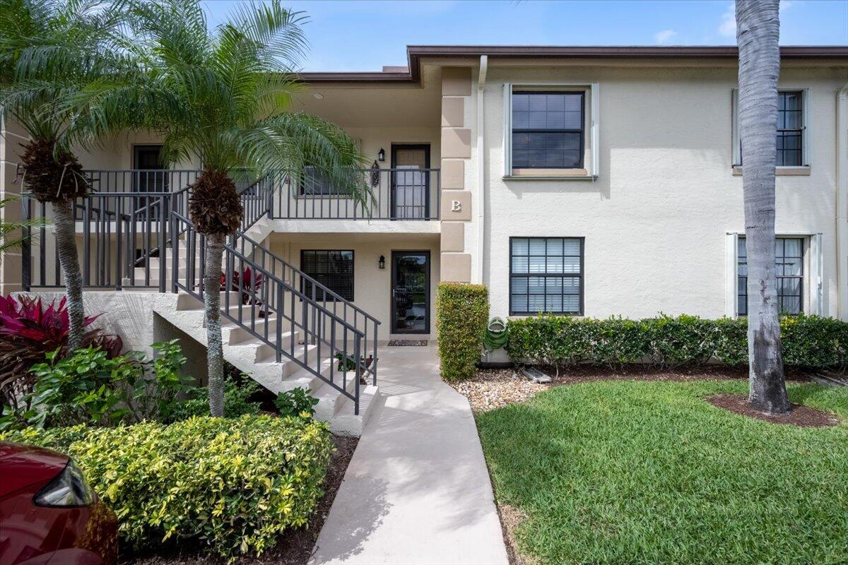 202 Pinecrest Circle, Unit B Jupiter, FL 33458 - Photo 1 of 3 01-DSC_2055-HDR-Edit