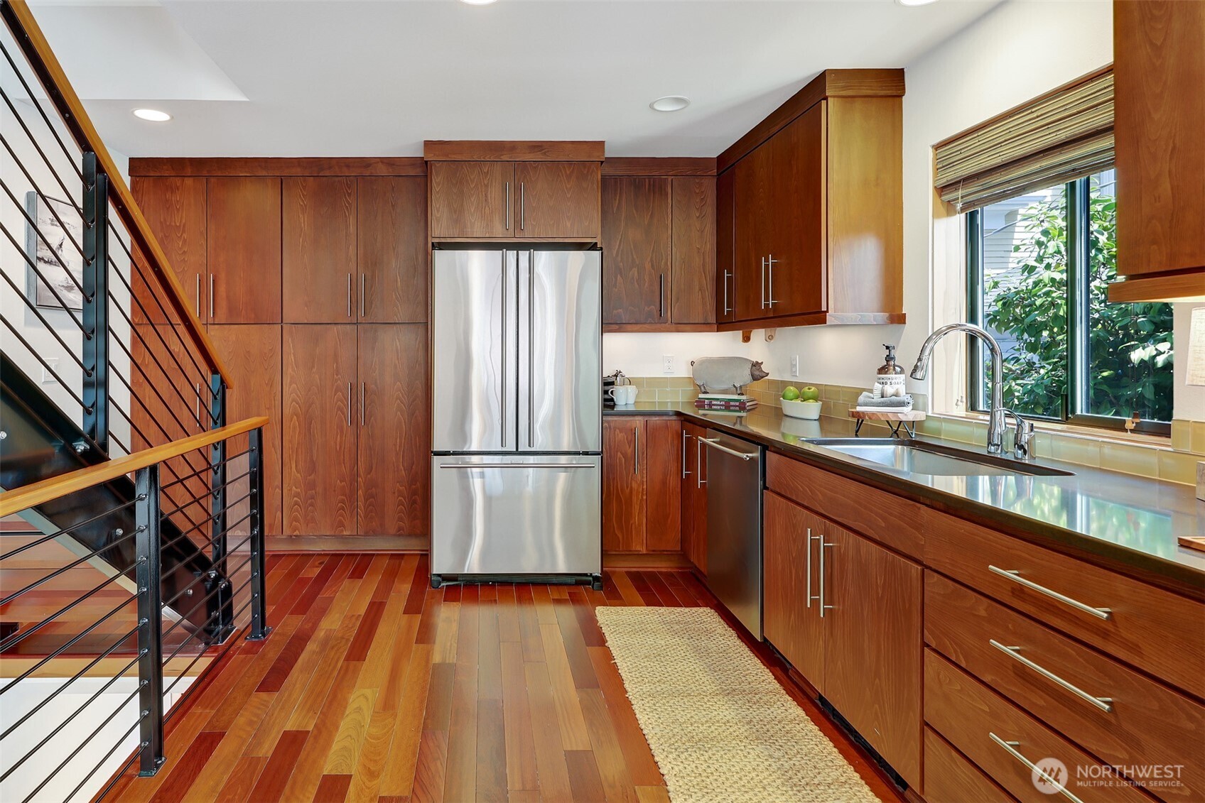 2425 North 75th Street Seattle, WA 98103 - Photo 11 of 27 Gallery Image 11