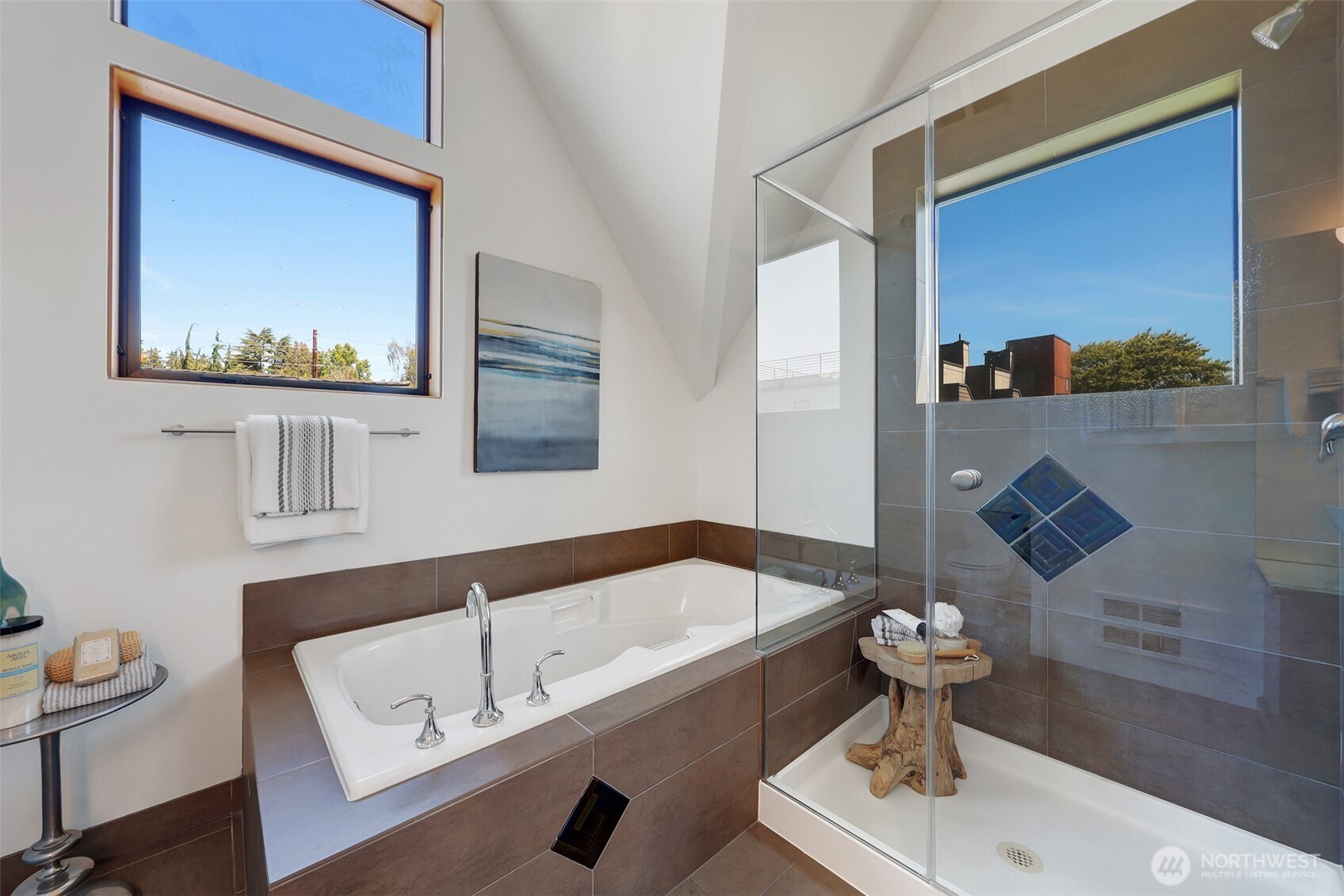 2425 North 75th Street Seattle, WA 98103 - Photo 20 of 27 Gallery Image 20
