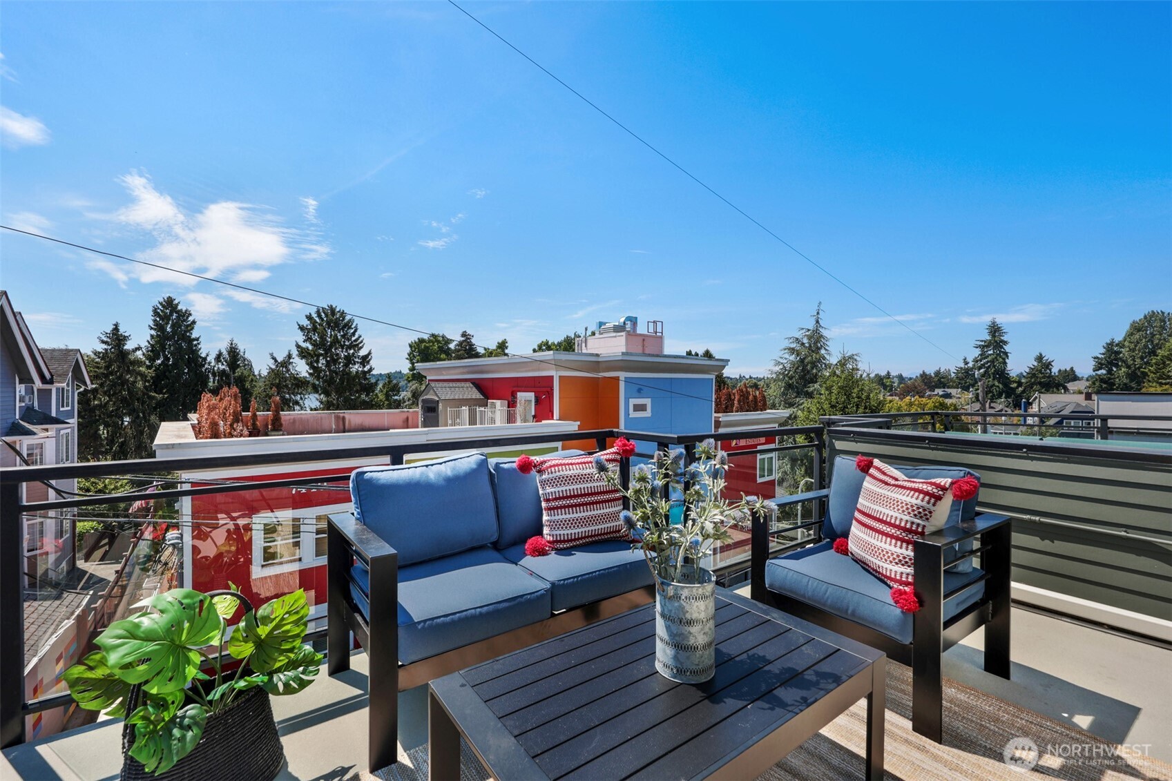 2425 North 75th Street Seattle, WA 98103 - Photo 22 of 27 Gallery Image 22