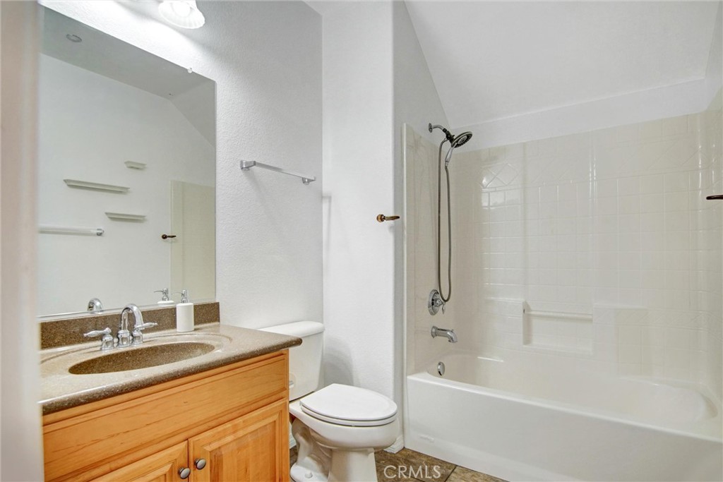 9350 Dauchy Avenue Riverside, CA 92508 - Photo 28 of 34 Full downstairs bathroom