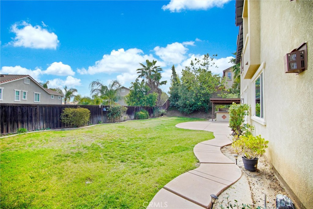 9350 Dauchy Avenue Riverside, CA 92508 - Photo 7 of 34