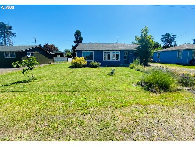 377 32nd Street Springfield, OR 97478 - Photo 3 of 31