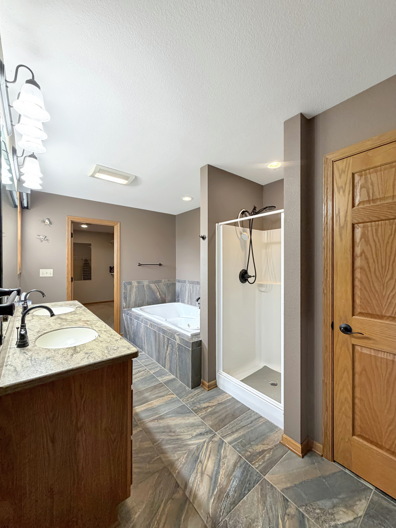9214 North Waddams Grove Road Lena, IL 61048 - Photo 23 of 52