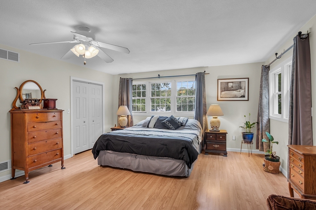 175 Carlisle Road Westford, MA 01886 - Photo 15 of 39 Gallery Image 15