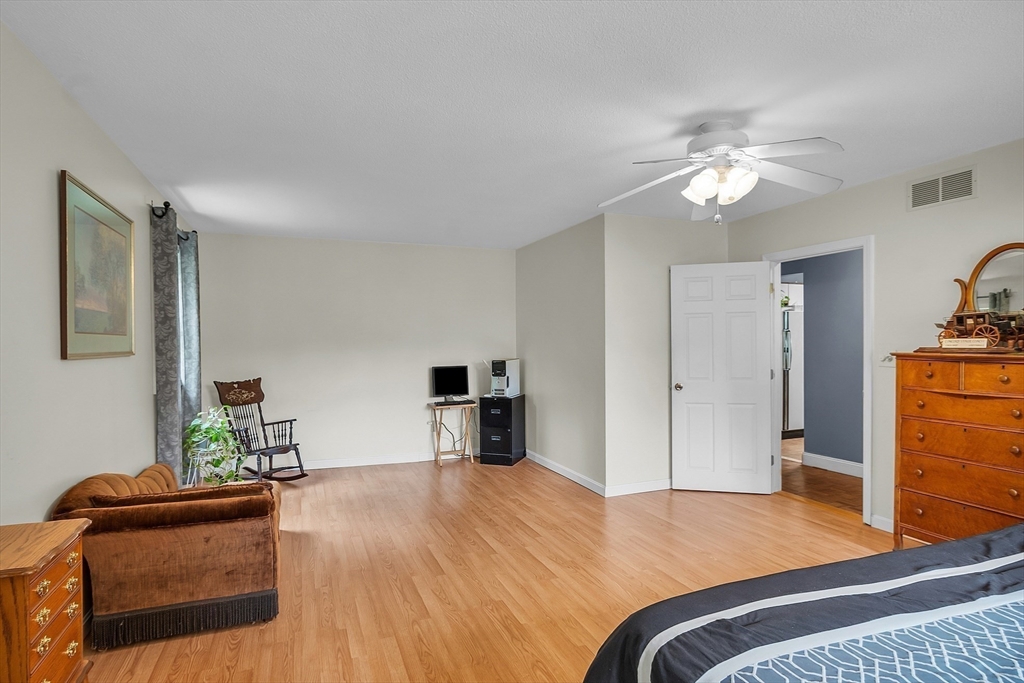 175 Carlisle Road Westford, MA 01886 - Photo 16 of 39 Gallery Image 16