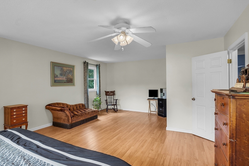 175 Carlisle Road Westford, MA 01886 - Photo 17 of 39 Gallery Image 17