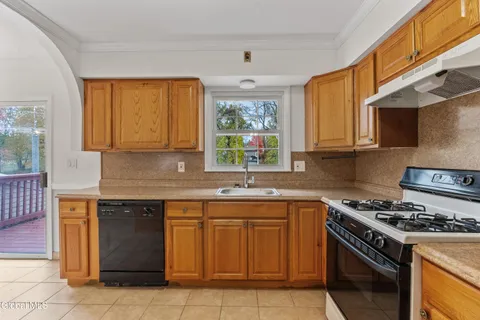 $450,000 | 53 Eberle Road, Colonie, NY 12110