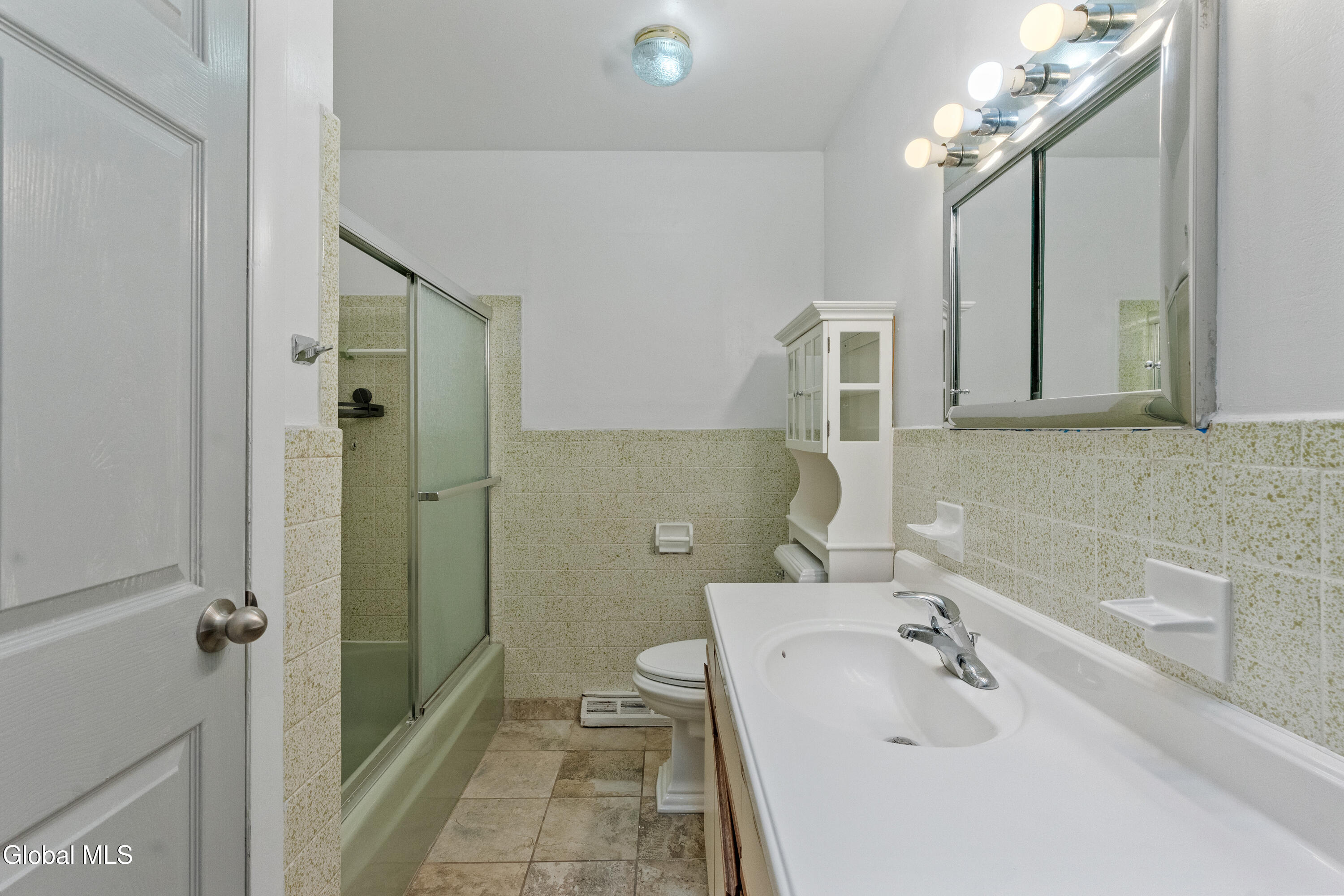 53 Eberle Road Colonie, NY 12110 - Photo 24 of 46 24