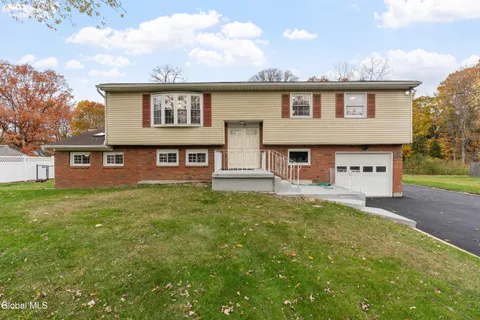 $450,000 | 53 Eberle Road, Colonie, NY 12110