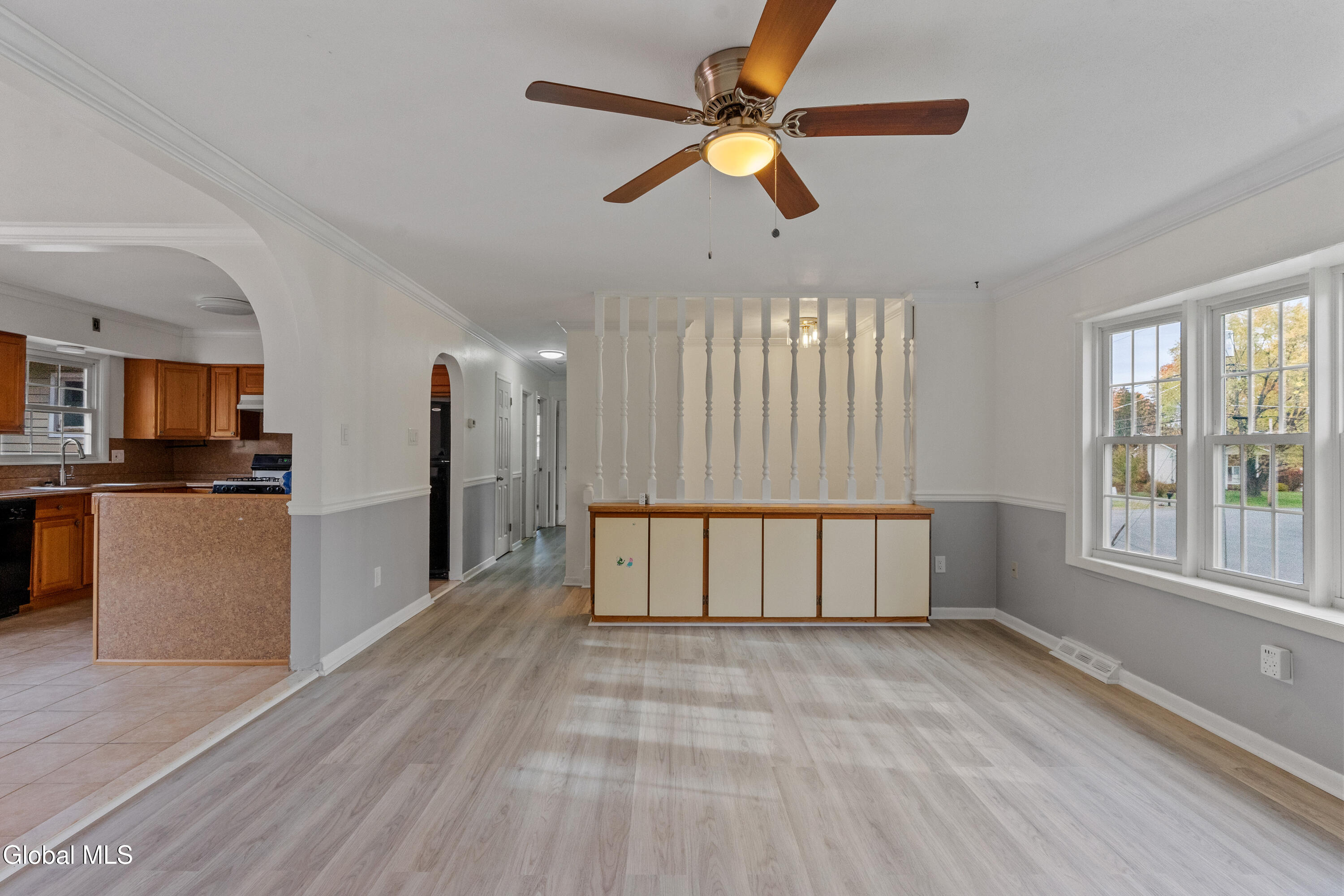 53 Eberle Road Colonie, NY 12110 - Photo 4 of 46 4