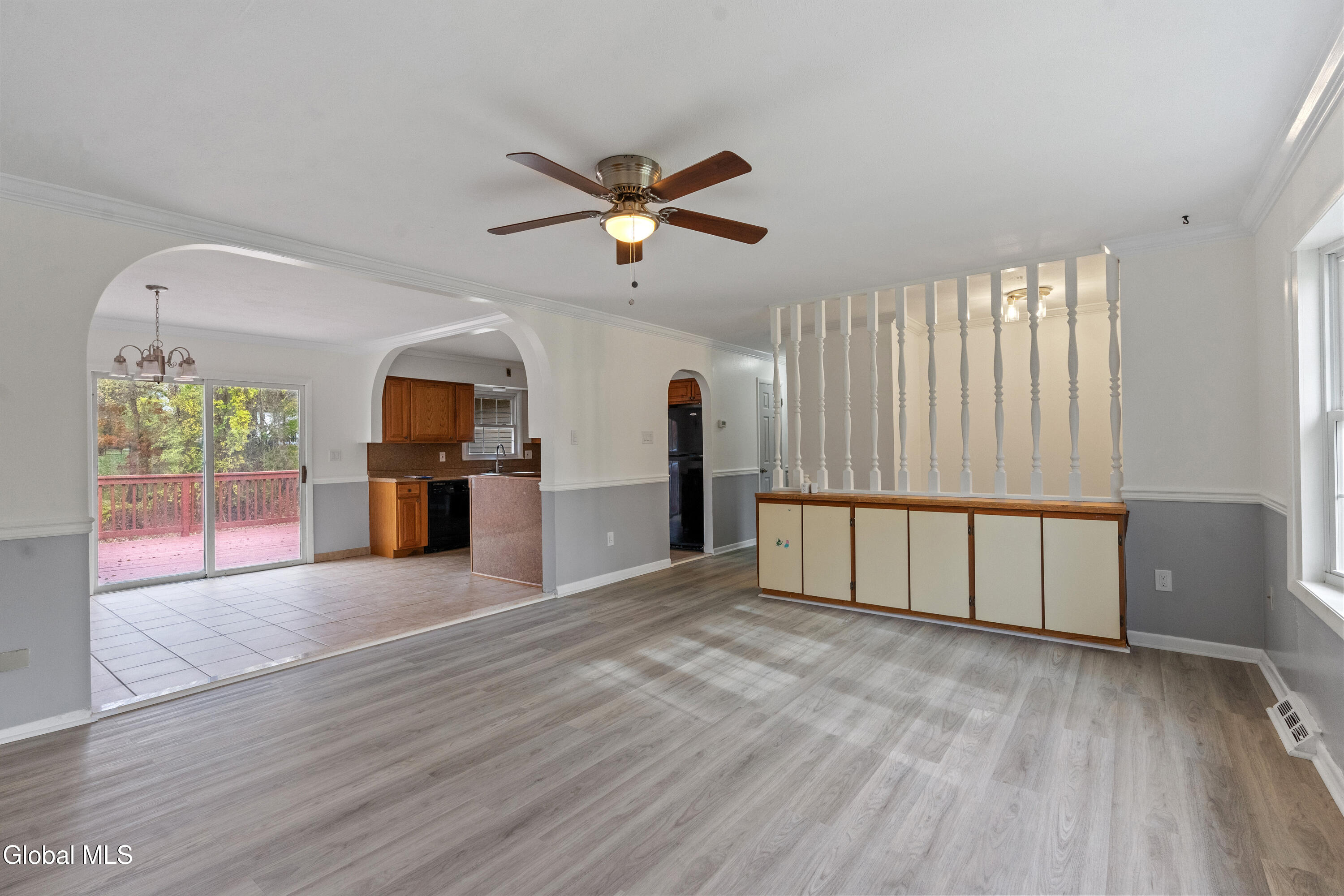 53 Eberle Road Colonie, NY 12110 - Photo 5 of 46 5