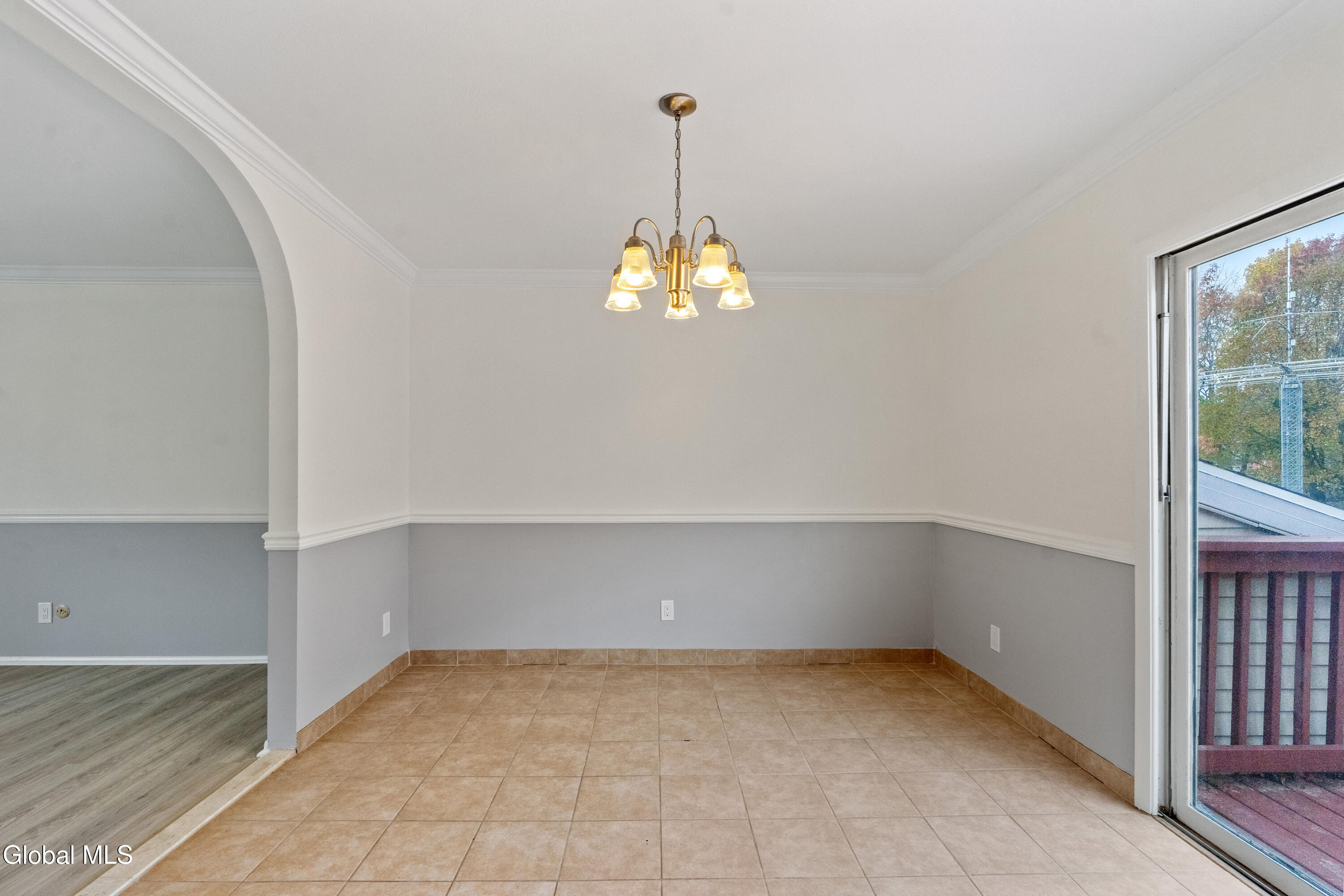 53 Eberle Road Colonie, NY 12110 - Photo 8 of 46 8