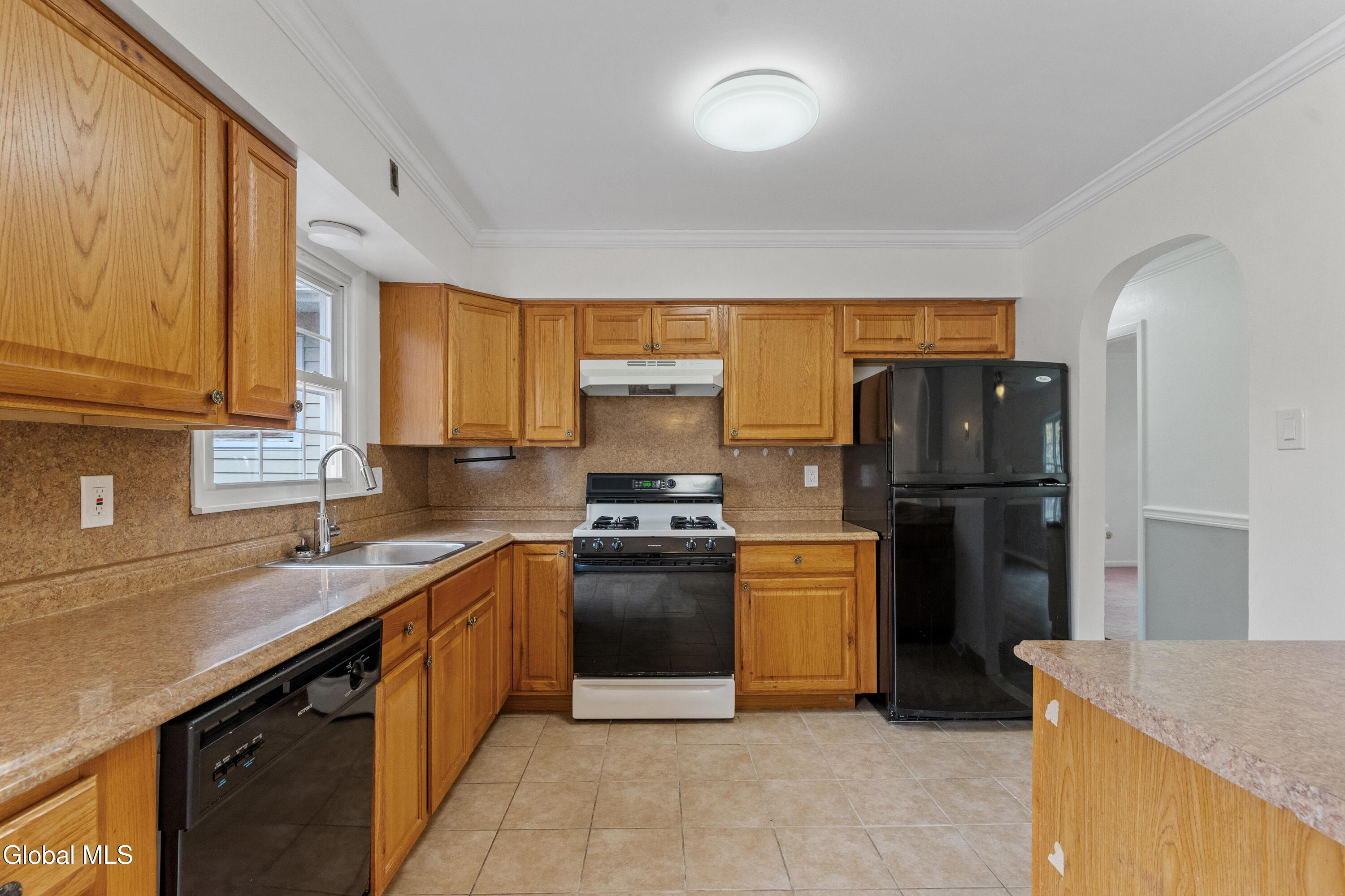 53 Eberle Road Colonie, NY 12110 - Photo 10 of 46 10