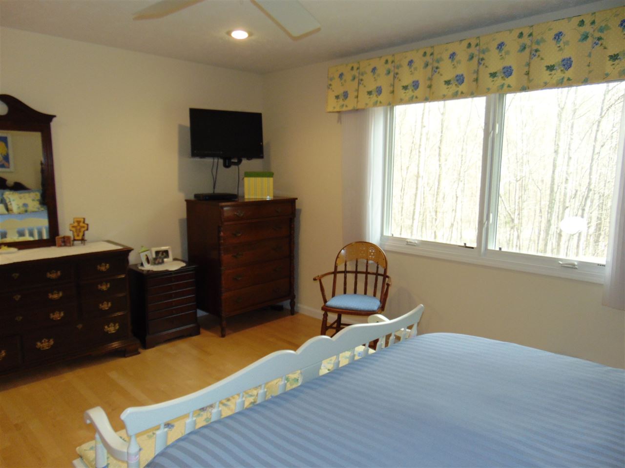 996 East Narlock Road Cedar, MI 49621 - Photo 13 of 70 1815706-12.JPG