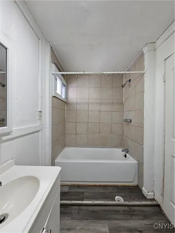 $125,000 | 324-326 James Street, Utica, NY 13501