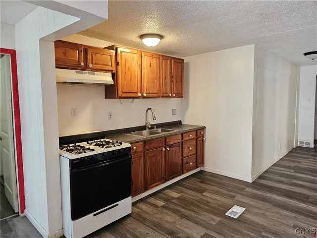 $125,000 | 324-326 James Street, Utica, NY 13501