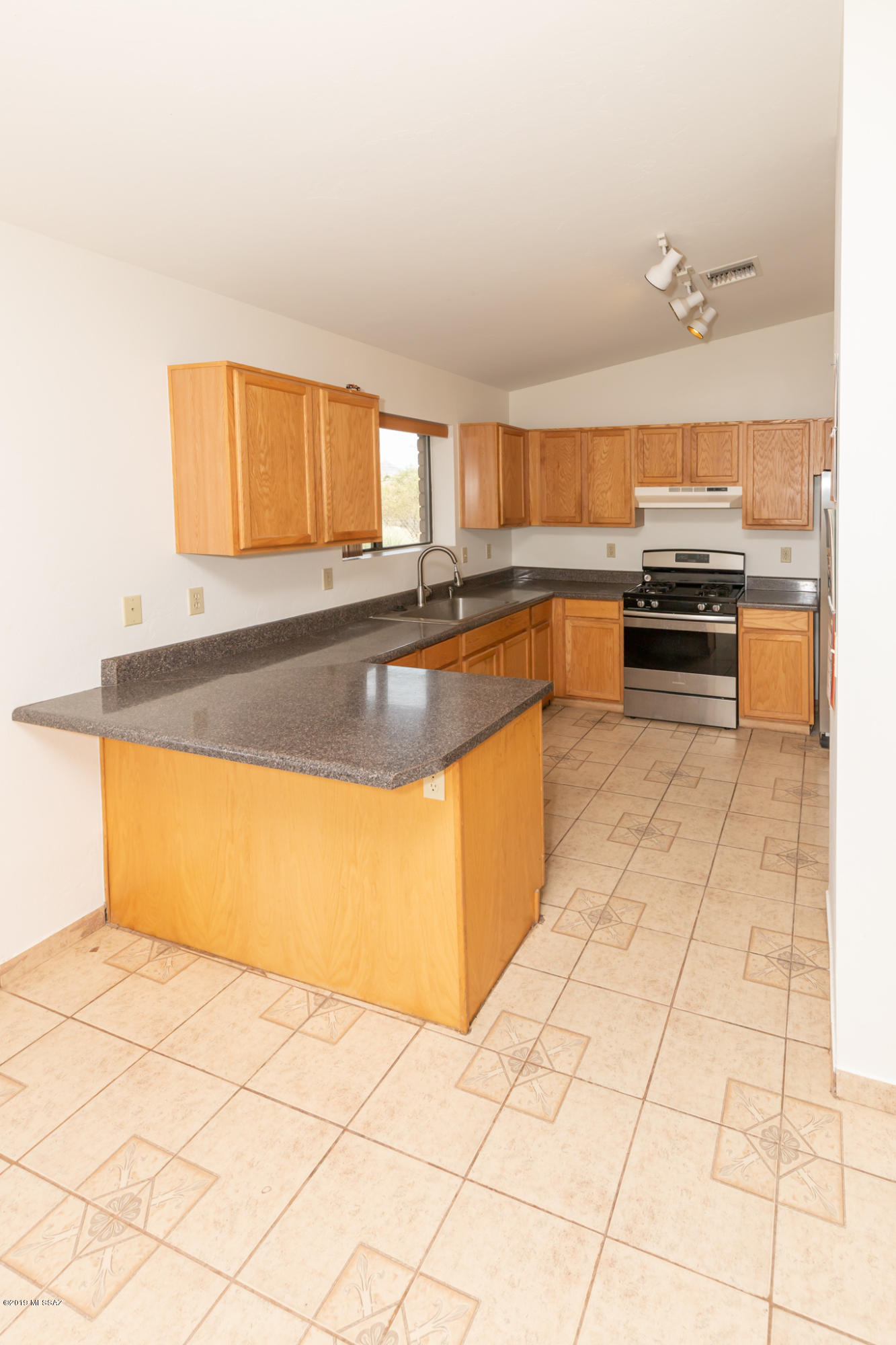 984 Calle Coyote Rio Rico, AZ 85648 - Photo 14 of 40