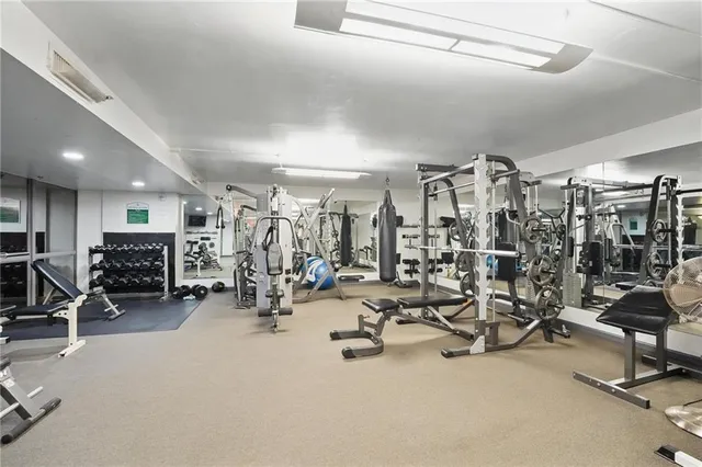 $236,500 | 600 Admiral Boulevard, Unit 1603, Kansas City, MO 64106