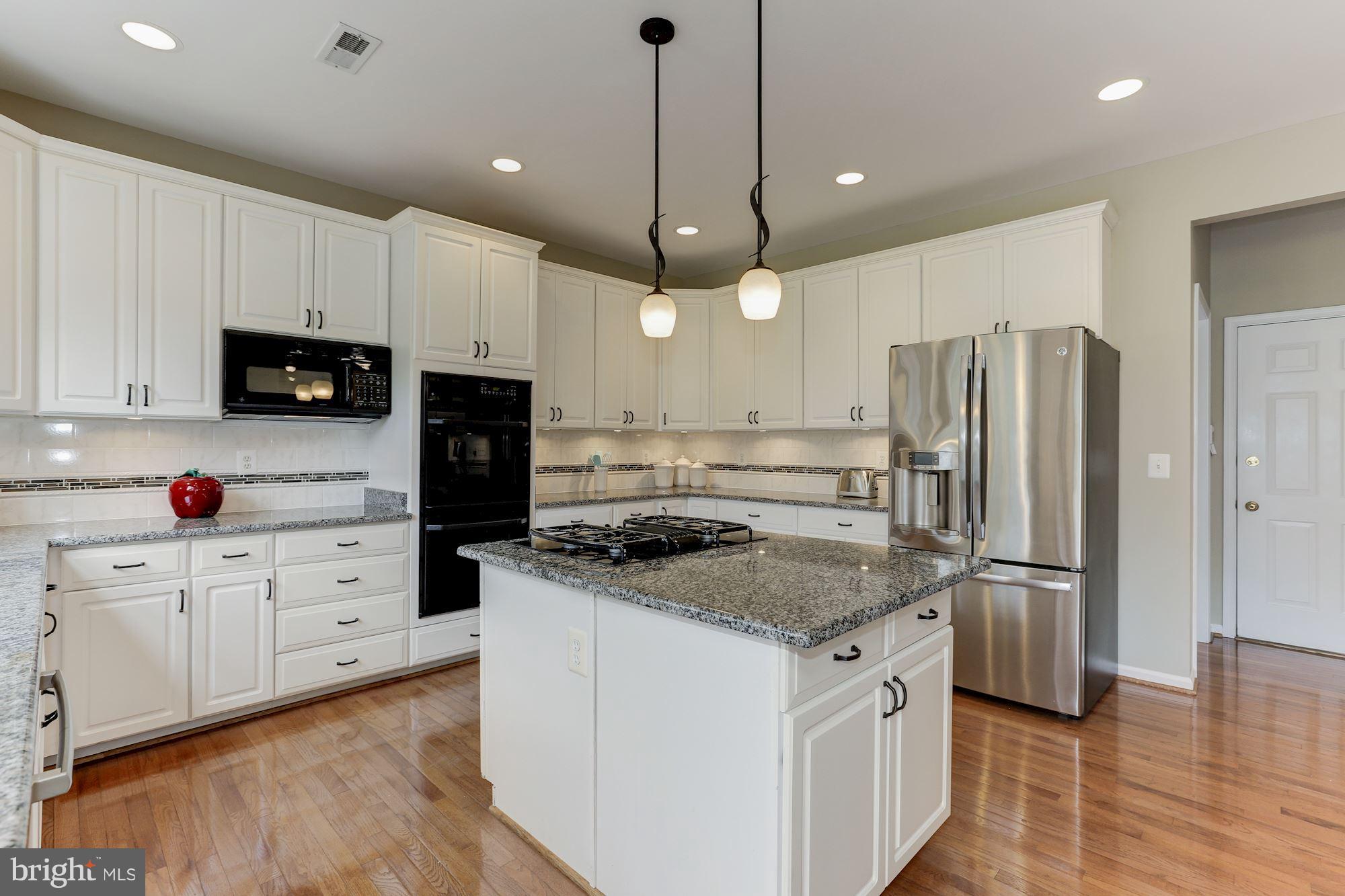 1316 Dasher Lane Reston, VA 20190 - Photo 4 of 30 Kitchen