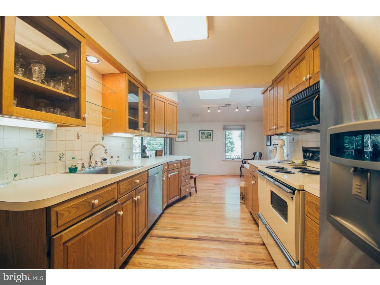 423 Red Leaf Road Wynnewood, PA 19096 - Photo 12 of 25 Kitchen