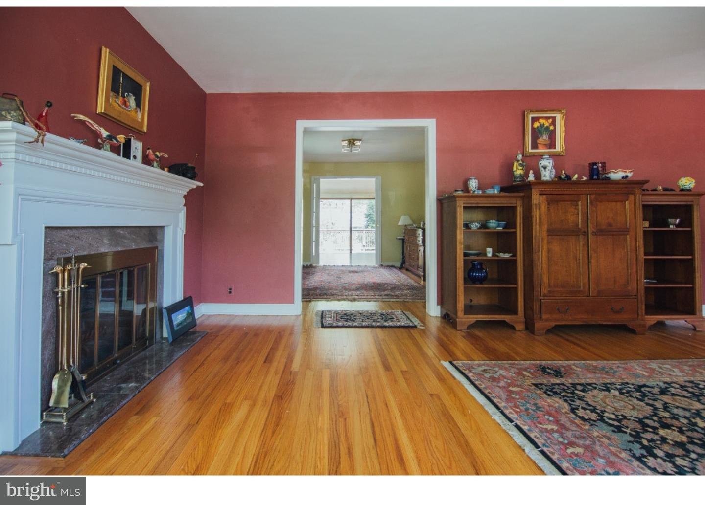 423 Red Leaf Road Wynnewood, PA 19096 - Photo 6 of 25 Living Room