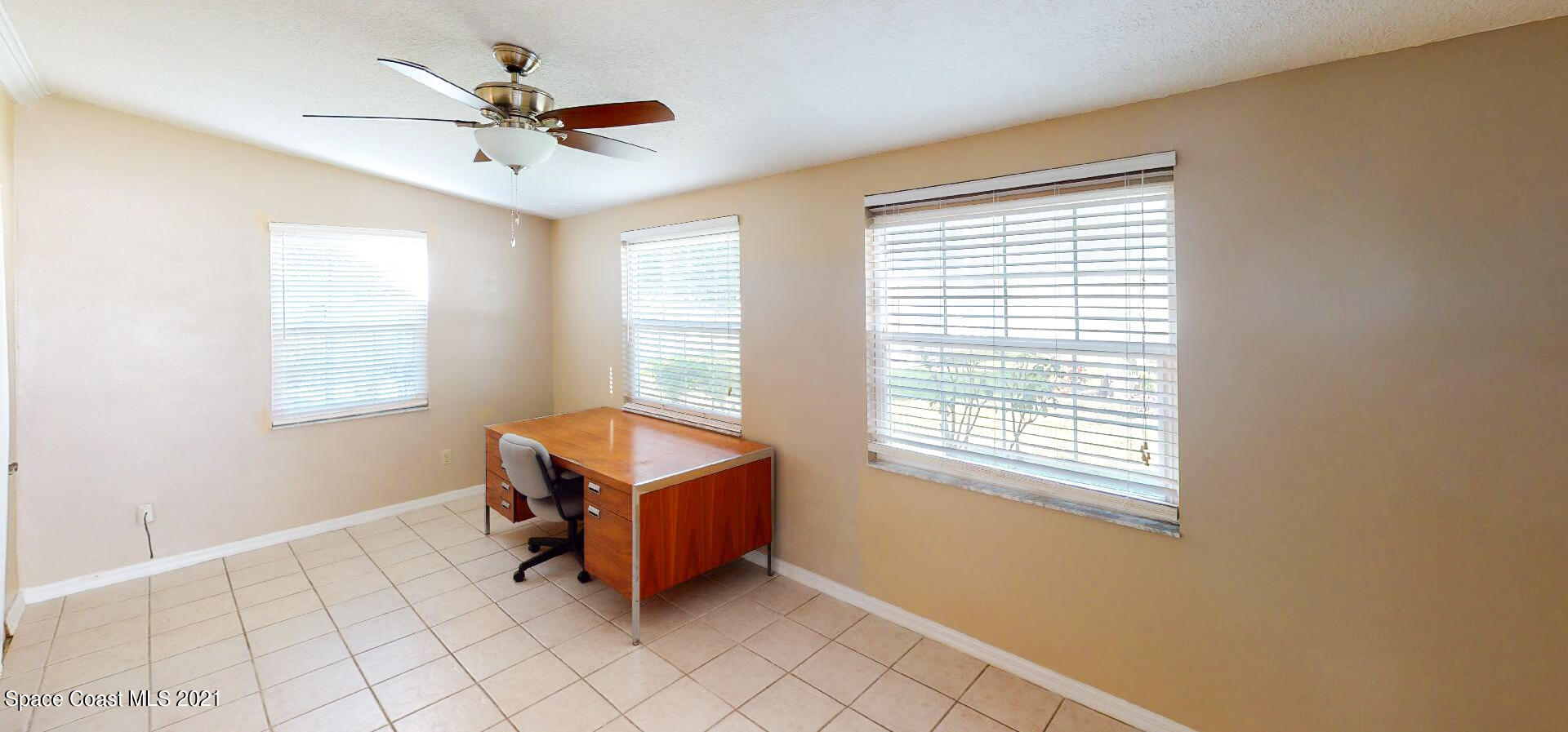 659 Alhambra Road Southeast Palm Bay, FL 32909 - Photo 38 of 76 659 Alhambra Rd SE-38