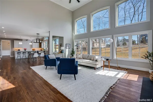 $1,495,000 | 26 Gentry Bend, Poughkeepsie, NY 12603