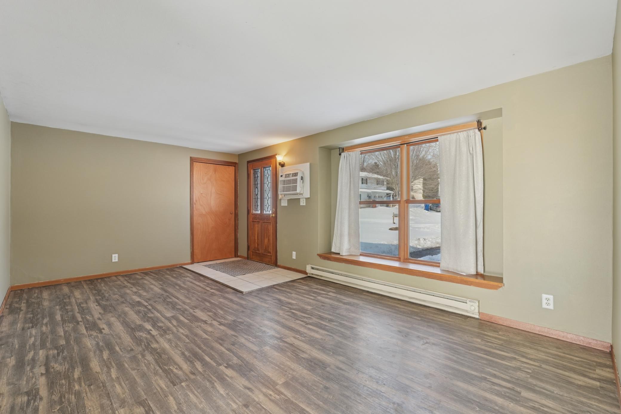 890 Maple Drive Osceola, WI 54020 - Photo 2 of 35