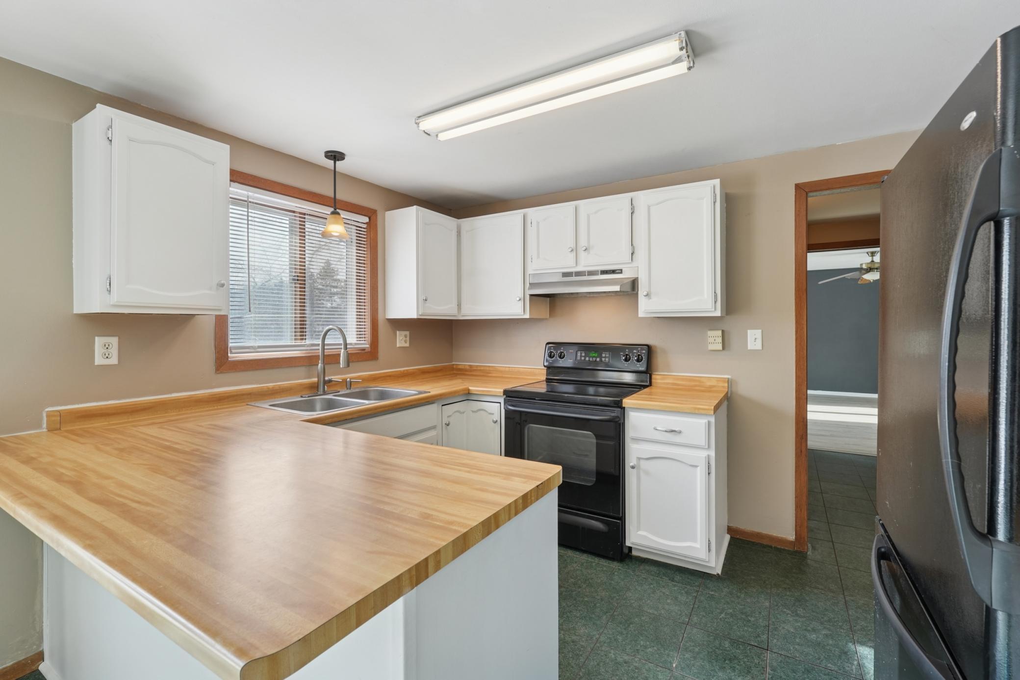 890 Maple Drive Osceola, WI 54020 - Photo 5 of 35