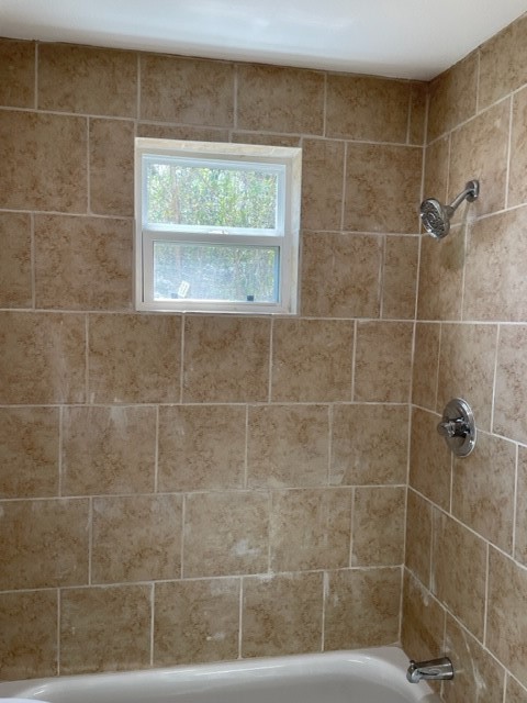5603 Pickfair Street Houston, TX 77026 - Photo 22 of 22 a bathroom with a shower