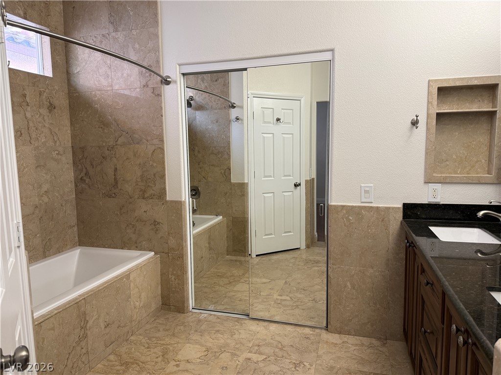 8159 Shellstone Avenue Las Vegas, NV 89117 - Photo 20 of 28