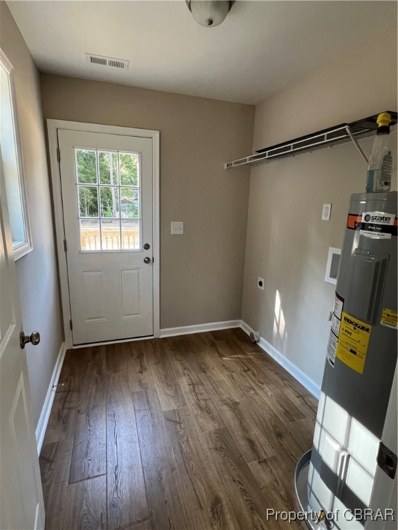 768 Coachpoint Road Hartfield, VA 23071 - Photo 4 of 11