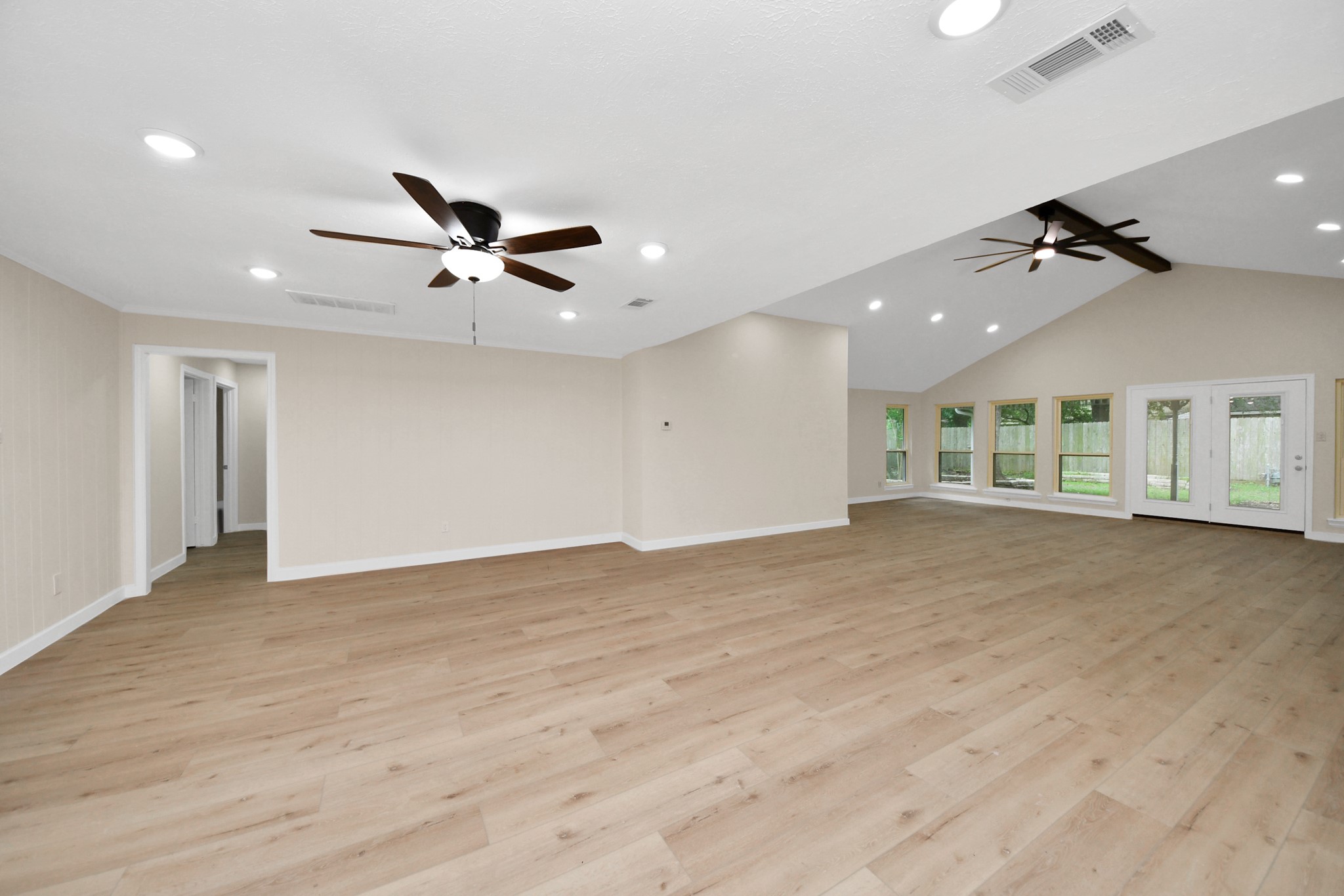 25511 Many Oak Drive Spring, TX 77380 - Photo 8 of 50