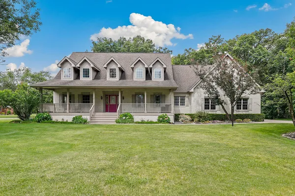 $700,000 | 3048 Brampton Lane, Dyer, IN 46311