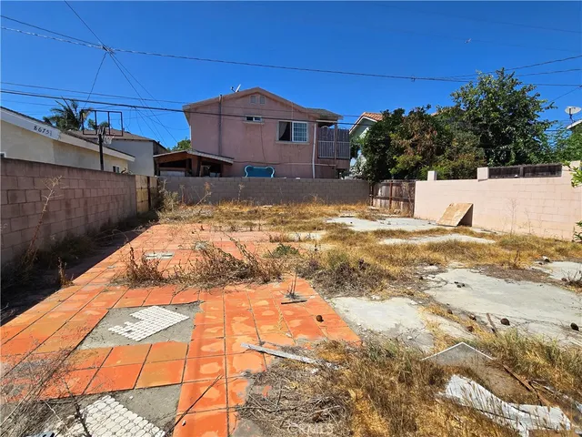 $610,888 | 8669 San Gabriel Avenue, South Gate, CA 90280