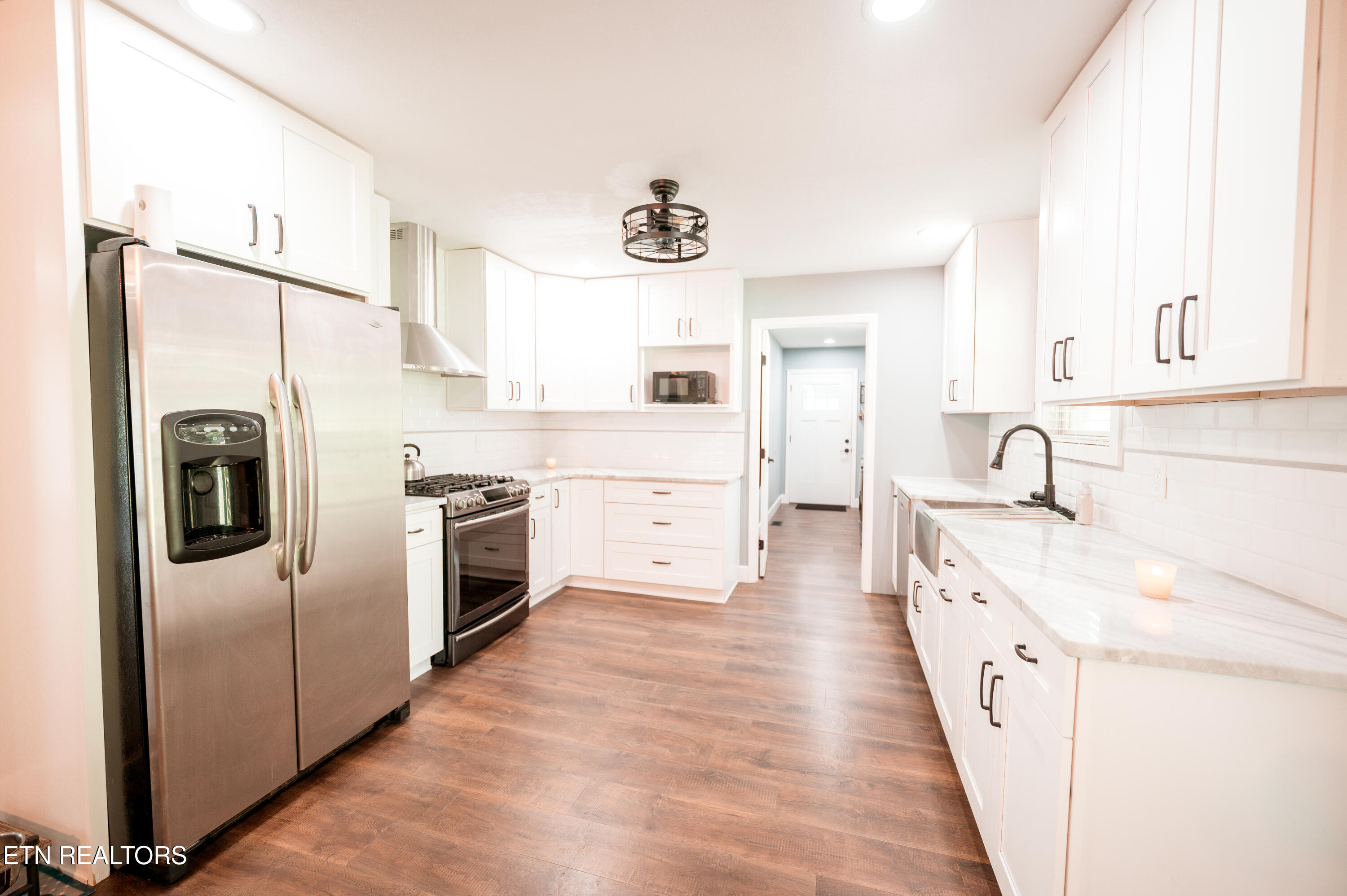 630 Peach Orchard Road Clinton, TN 37716 - Photo 17 of 43 Kitchen