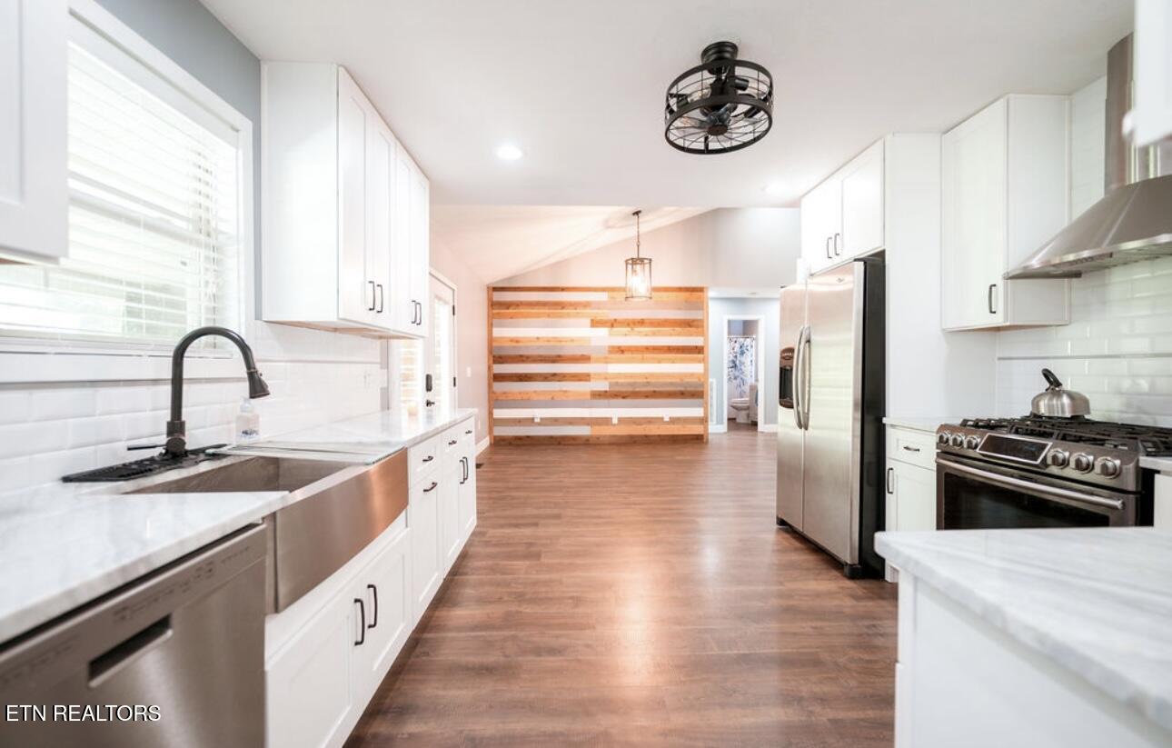 630 Peach Orchard Road Clinton, TN 37716 - Photo 18 of 43 kitchen 3