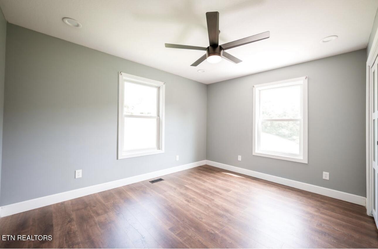 630 Peach Orchard Road Clinton, TN 37716 - Photo 26 of 43 bedroom 3