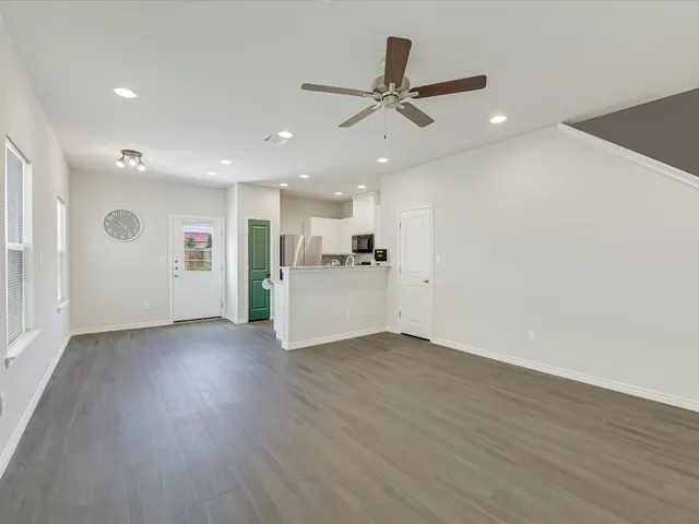 $199,000 | 201 Peruna Drive, Marble Falls, TX 78654