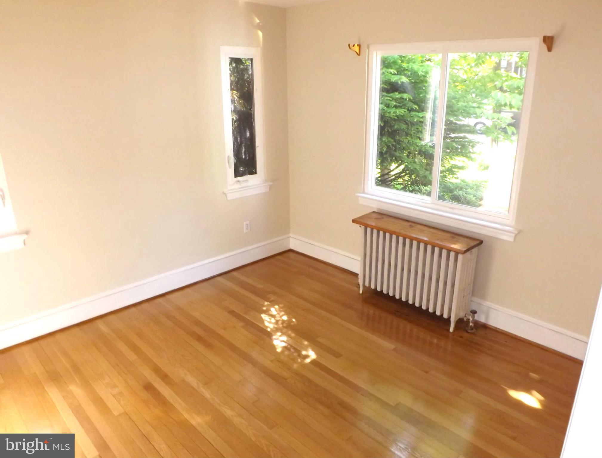 607 McNeill Road Silver Spring, MD 20910 - Photo 11 of 30 Bedroom