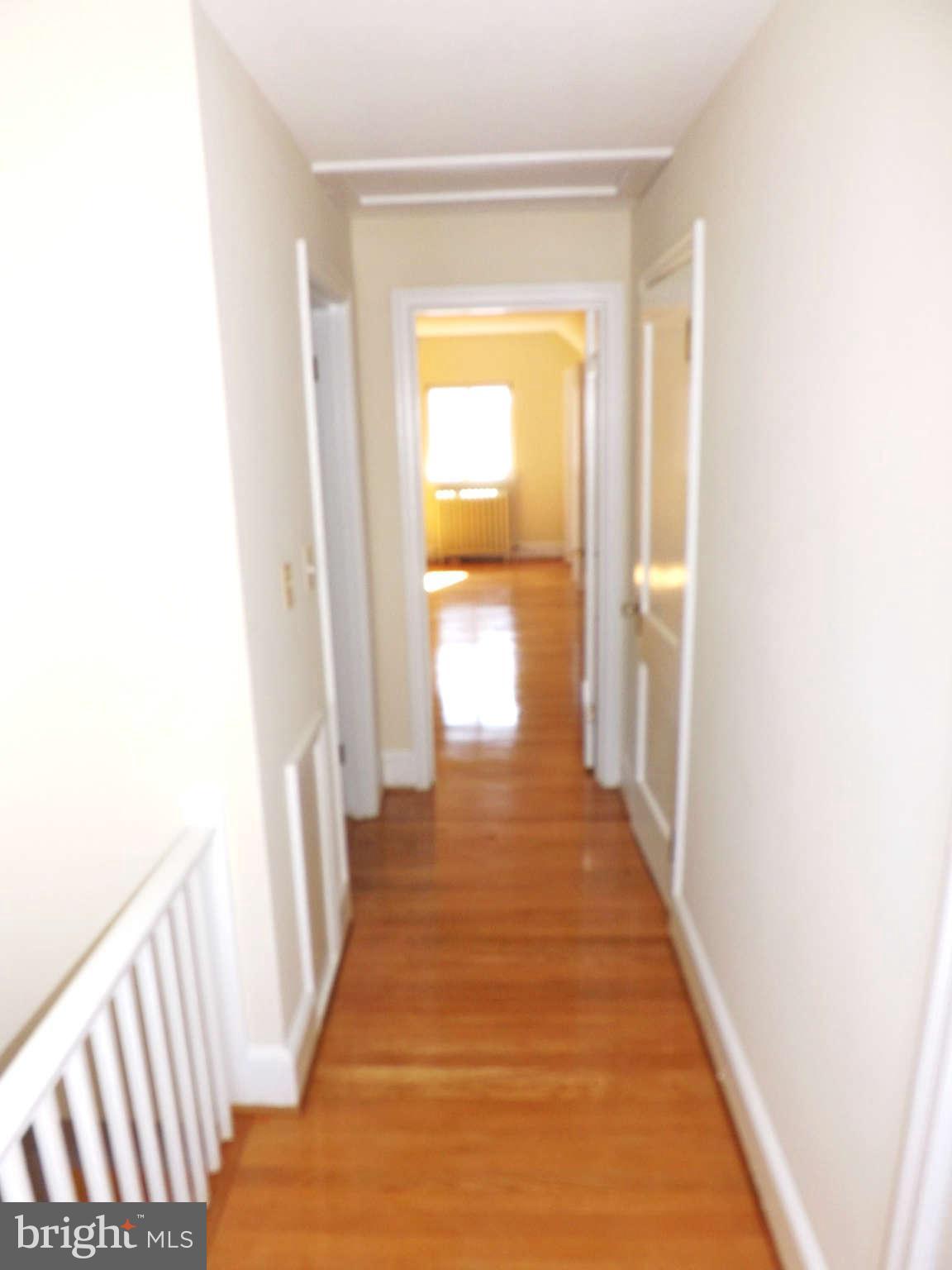 607 McNeill Road Silver Spring, MD 20910 - Photo 12 of 30 Interior (General)