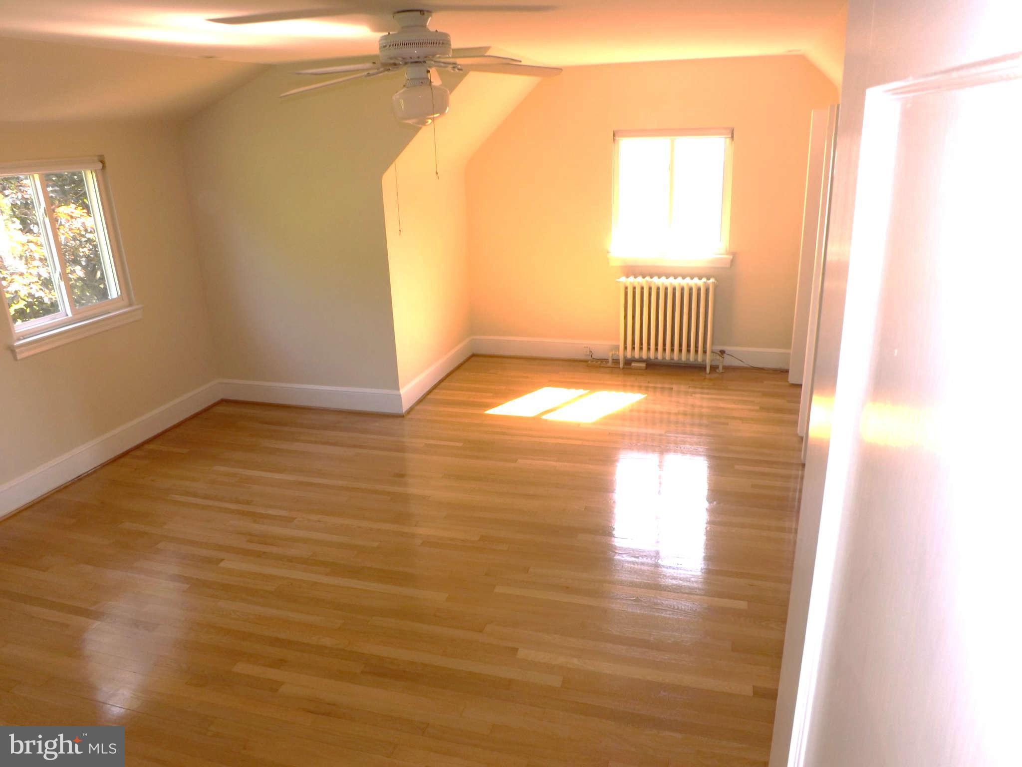 607 McNeill Road Silver Spring, MD 20910 - Photo 13 of 30 Bedroom (Master)