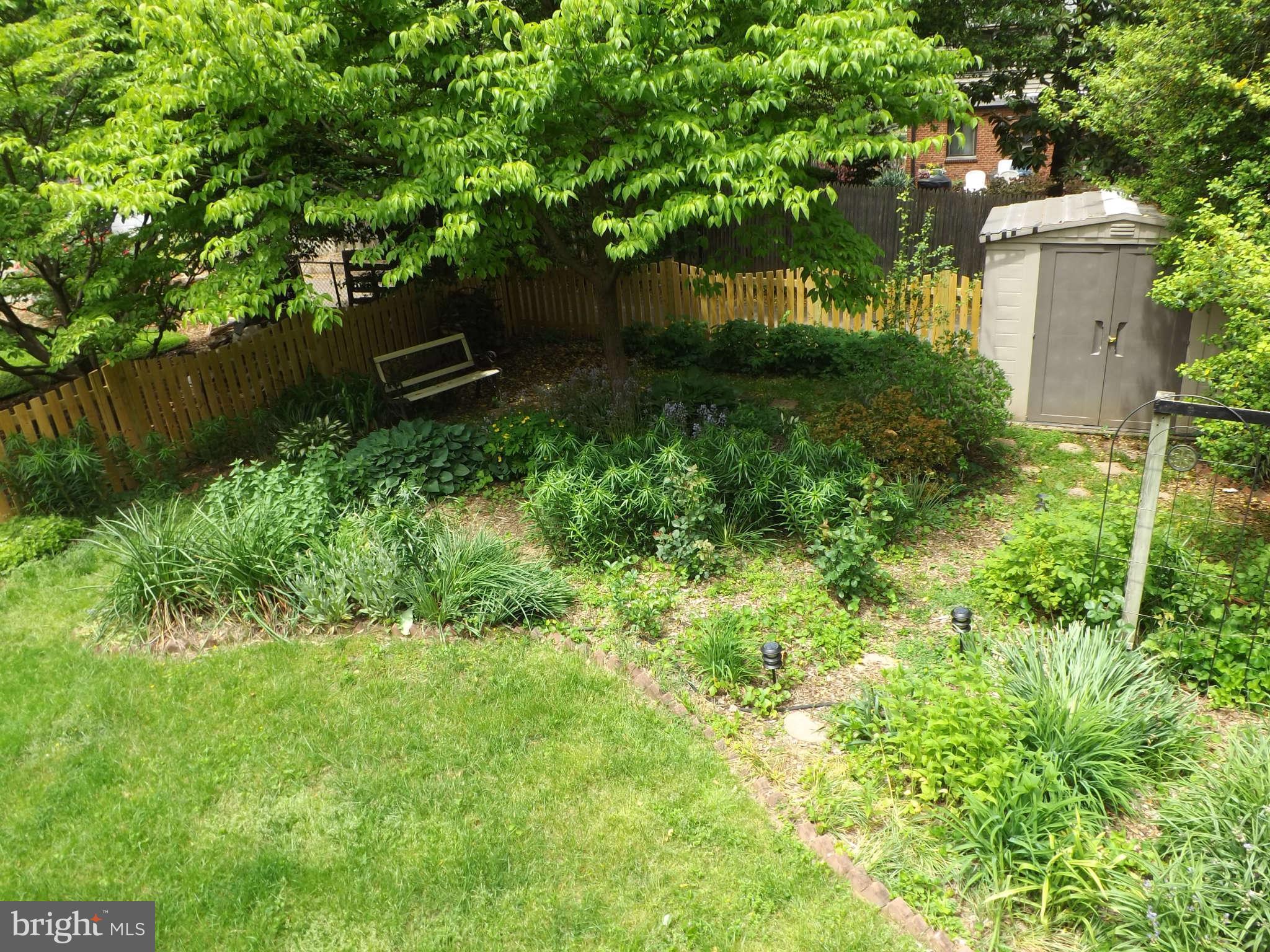 607 McNeill Road Silver Spring, MD 20910 - Photo 21 of 30 Exterior (General)