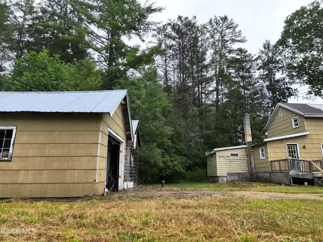 $29,900 | 251 Hopson Road, Dolgeville, NY 13329