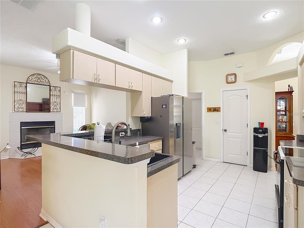 8338 Handcart Road Dade City, FL 33525 - Photo 15 of 96