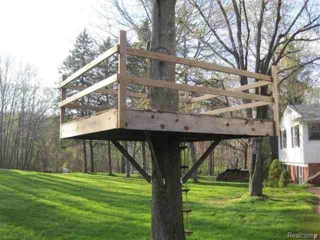 5801 Cobb Creek Road Rochester, MI 48306 - Photo 13 of 22 13.JPG