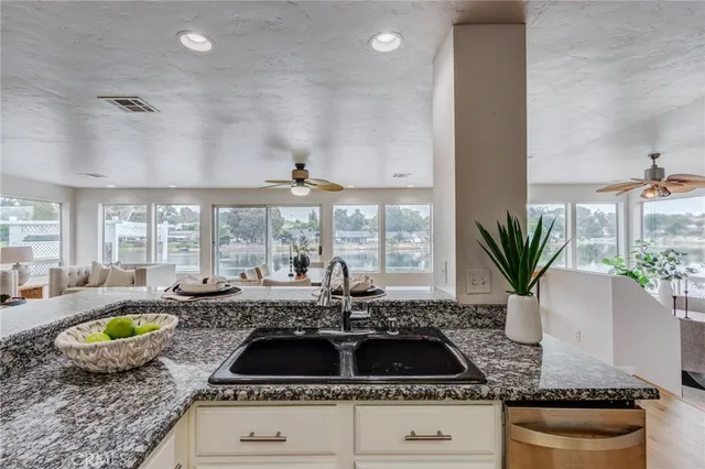 $875,000 | 42768 Santa Suzanne Place, Temecula, CA 92592