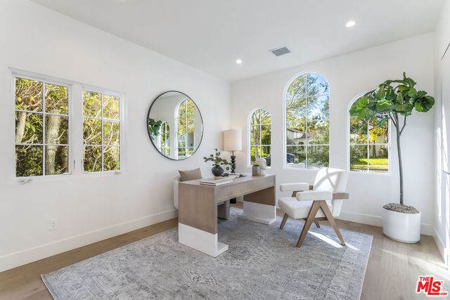 $4,495,000 | 216 South Almont Drive, Beverly Hills, CA 90211