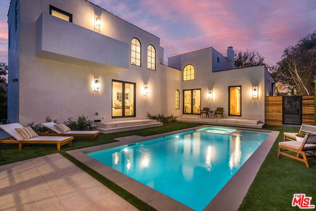 $4,495,000 | 216 South Almont Drive, Beverly Hills, CA 90211